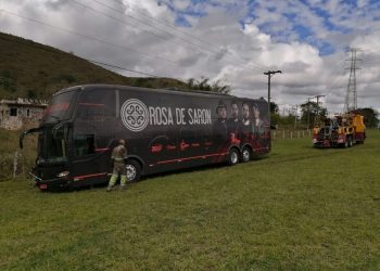 SP – Romeiro morre na Dutra, atropelado por ônibus de banda