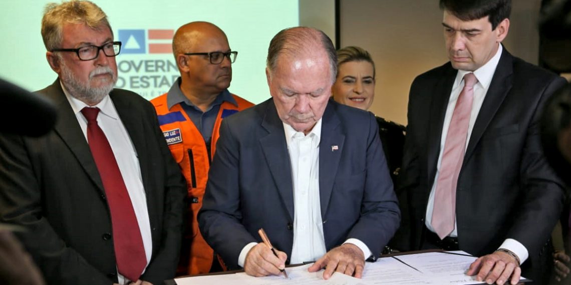 Assinado decreto de emergência para apoio a cidades atingidas por manchas de óleo
