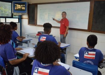Começam inscrições do processo  seletivo para professor na rede estadual de ensino