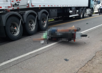 Motociclista morre em colisão com carreta na BR 116 trecho de Serrinha