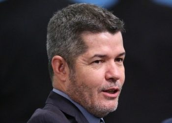 Líder do PSL na Câmara dispara contra Bolsonaro: ‘Vou implodir o presidente’
