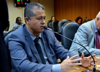 Alex da Piatã parabeniza vereadores baianos e registra moção na AL-BA