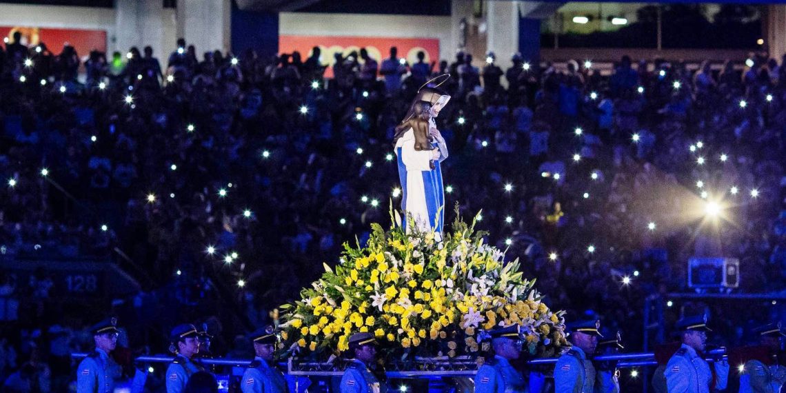 Missa de Santa Dulce dos Pobres, emoção do início ao fim