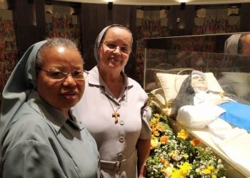 Freira diz que em vida Irmã Dulce já fazia milagre