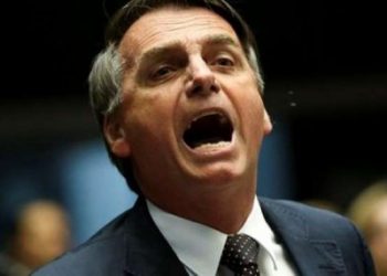 ‘Tá com sua mãe’, responde Bolsonaro a pergunta de ciclista sobre Queiroz