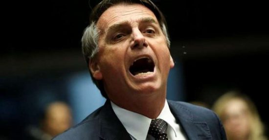 ‘Tá com sua mãe’, responde Bolsonaro a pergunta de ciclista sobre Queiroz