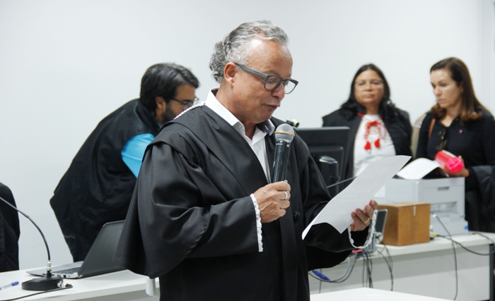 Réu acusado de matar companheira a golpes de faca é condenado a 16 anos e 4 meses de reclusão