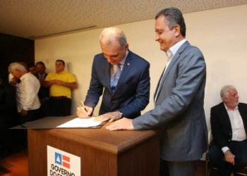 Nelson Pelegrino é empossado como novo secretário da SEDUR