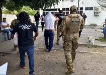 Vereador, esposa e outras dez pessoas são presos em operação de combate a corrupção no Detran