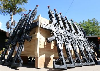 Polícia Civil recebe 200 novos fuzis e espingardas