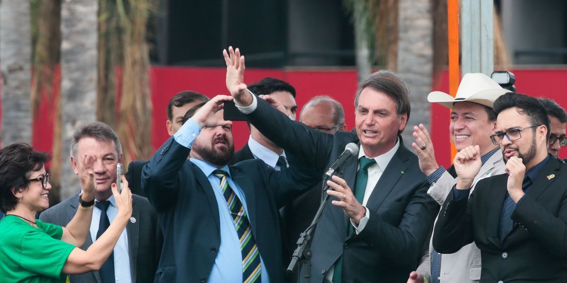 Número de novo partido será 38, diz Bolsonaro
