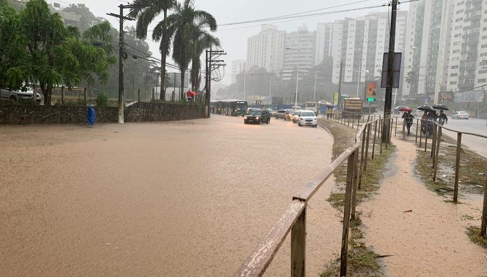 Salvador registra na manhã desta terça mais chuva do que o esperado para todo o mês de novembro