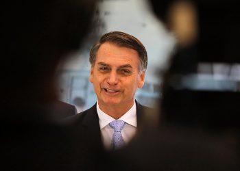 Após racha no PSL, Bolsonaro anuncia saída do partido