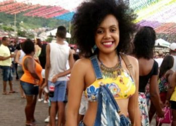 Estudante de serviço social é morta a tiros enquanto caminhava com amiga após sair da faculdade