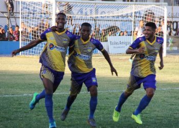 Intermunicipal – Seleção de Coité vence Quijingue de virada e deve pegar Itamarajú nas semifinais