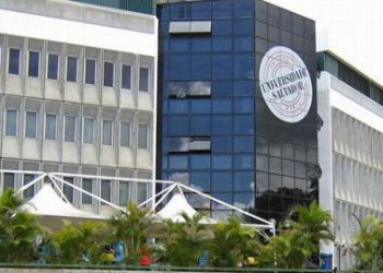 Unifacs é acionada por aumento abusivo na mensalidade do curso de Medicina