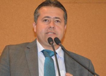 ALBA aprova projeto do deputado Alex da Piatã que coloca fim à validade do crédito de celulares pré-pagos