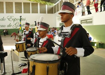 Secretaria da Educação do Estado distribui 173 kits de instrumentos musicais para fanfarras escolares