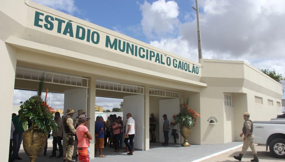Paripiranga II – Estádio José Gaiola é reinaugurado com novo gramado e iluminação