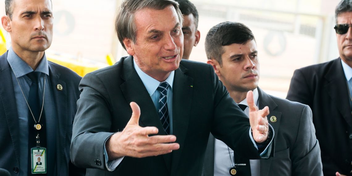 Bolsonaro pede revogação de medida que excluiu atividades de MEI