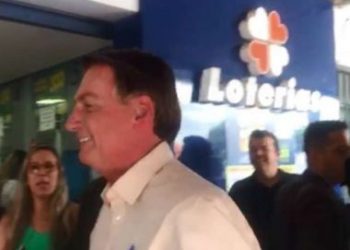 Adversário do PT, Bolsonaro diz que apostou no 13 na Mega-Sena da Virada