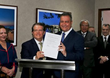 Governo do Estado formaliza parceria com TRE para cadastro biométrico na rede SAC