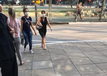 SP – Com coronavírus, distribuidoras esgotam estoques de máscaras em SP