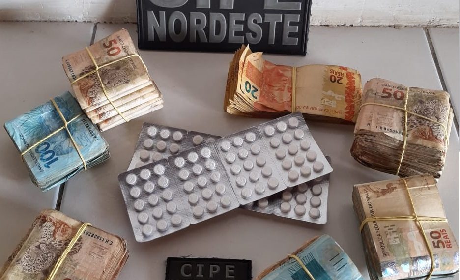 CIPE Nordeste prende paraibano com R$ 58 mil e 120 comprimidos de anfetamina (rebite)