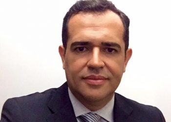 Viciado não pode ser demitido – Cleber Couto