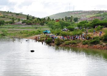 Adolescente desaparece nas águas de um açude na cidade de Baixa Grande