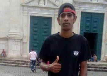 Homem é assassinado a golpe de faca no mercado municipal de Mairi