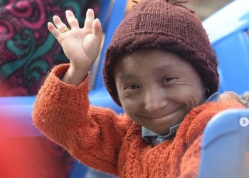 Menor homem do mundo morre no Nepal aos 27 anos