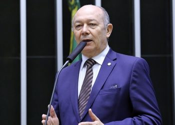 Deputado José Nunes é o único parlamentar baiano com 100% de presença na Câmara Federal