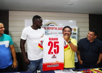 Kanu, ex-Vitória é apresentado à Juazeirense