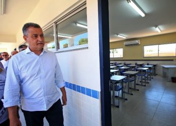 Governo envia projeto para legislativo que vai beneficiar 12,1 mil professores
