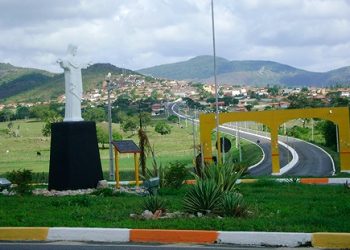 Homem é preso quando tentava extorquir vice-prefeito de Anguera. Carta ameaçava de morte o neto dele