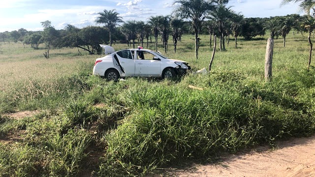 Após trocar tiros com bandidos, PM encontra idoso que estava sendo sequestrado em porta malas do carro abandonado