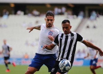 Copa do Nordeste: Bahia vira em cima do Ceará mas cede empate nos acréscimos
