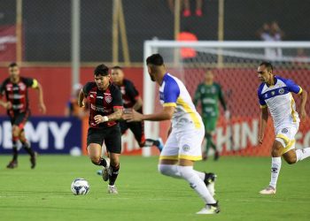 Copa do Nordeste – Goleiro opera milagres e Freipaulistano fica no empate em zero a zero com o Vitória no Barradão