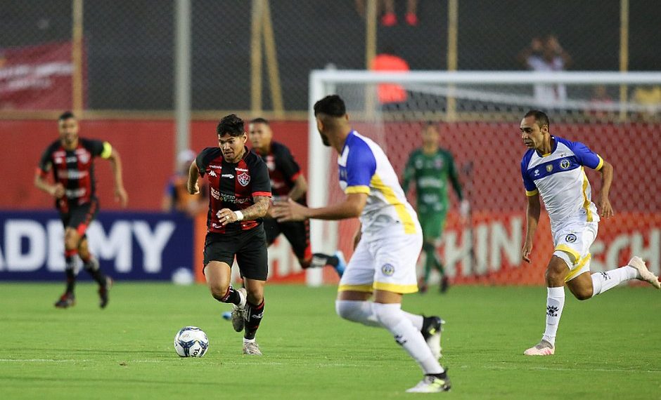 Copa do Nordeste – Goleiro opera milagres e Freipaulistano fica no empate em zero a zero com o Vitória no Barradão