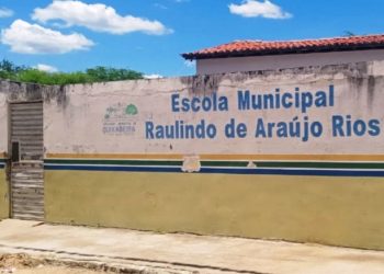 Três indivíduos invadem escola para roubar e espancam guarda municipal