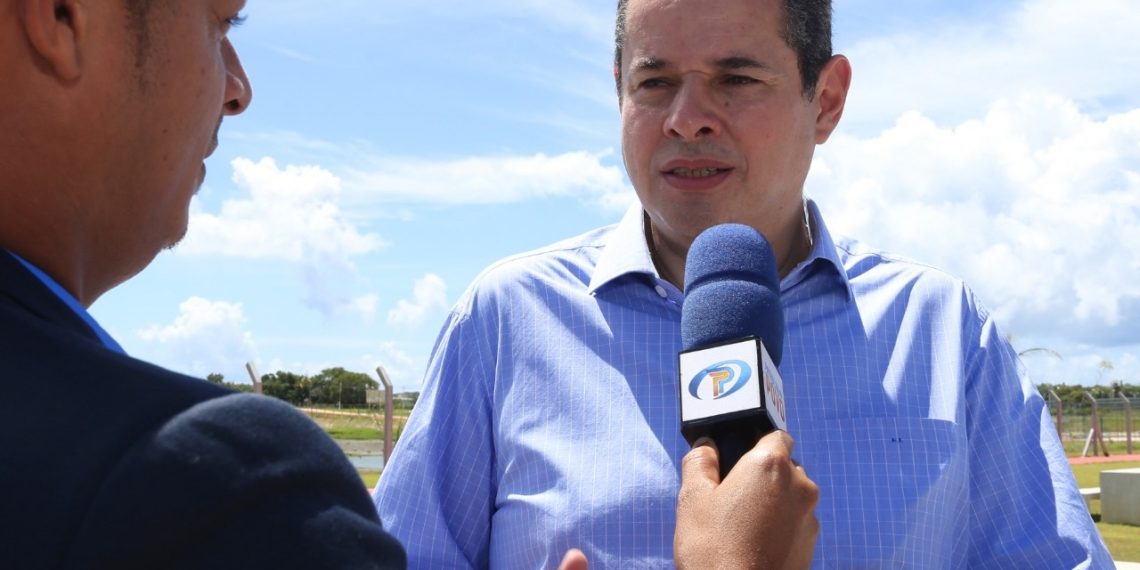 A Alba deve ser o elo entre o Executivo e a sociedade para melhorar a vida da população, diz Nelson Leal