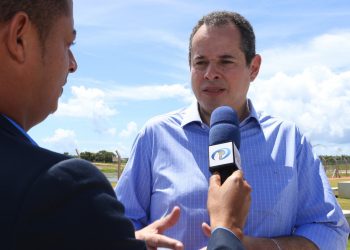 A Alba deve ser o elo entre o Executivo e a sociedade para melhorar a vida da população, diz Nelson Leal