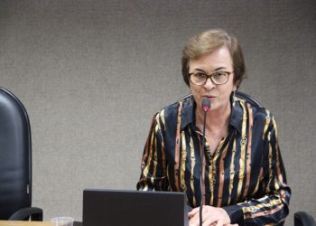 Deputada Neusa quer afastamento de Bolsonaro e ajuda a trabalhadores informais e desempregados