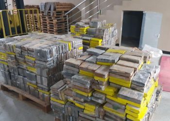 Operação conjunta da PM e PF apreende quase duas toneladas de cocaína