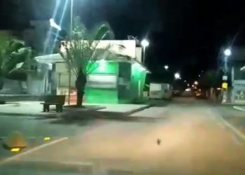 Coité – População atende apelo e fica em casa na noite desta segunda-feira (23)