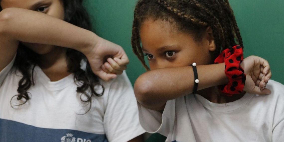 Brasil tem 121 registros do novo coronavírus