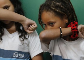 Brasil tem 121 registros do novo coronavírus