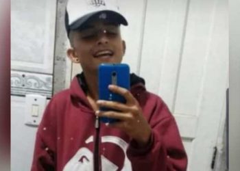 PA – Jovem morre eletrocutado enquanto usava fones de celular ligado à tomada