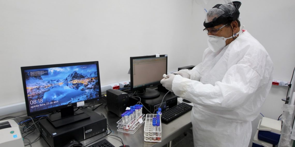Com entrega de nova ala do Lacen, Bahia passa a ter capacidade para realizar mil testes diários da Covid-19